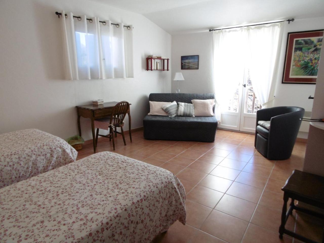 La Ferme De Valauris Bed & Breakfast Sisteron Exterior photo